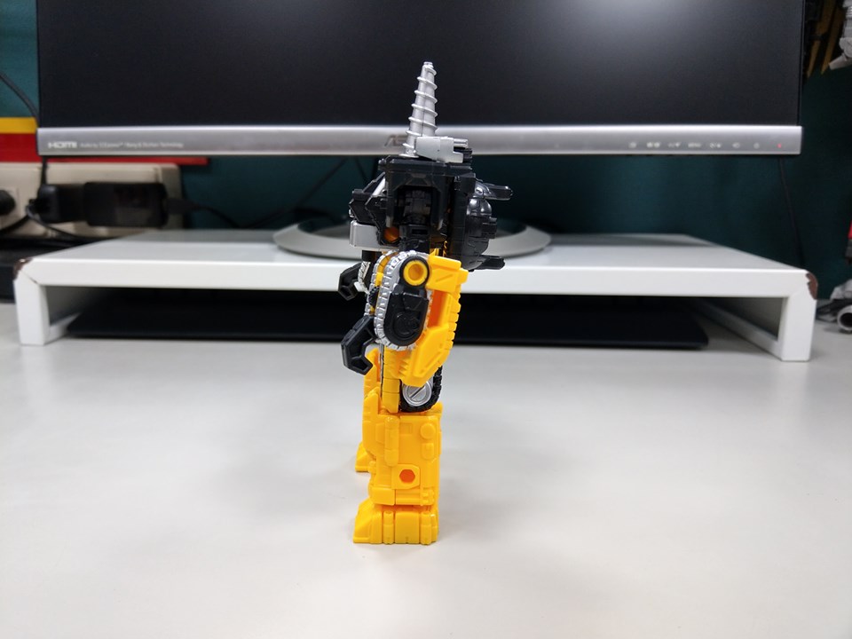 Generations-Selects-Powerdasher-Zetar-03