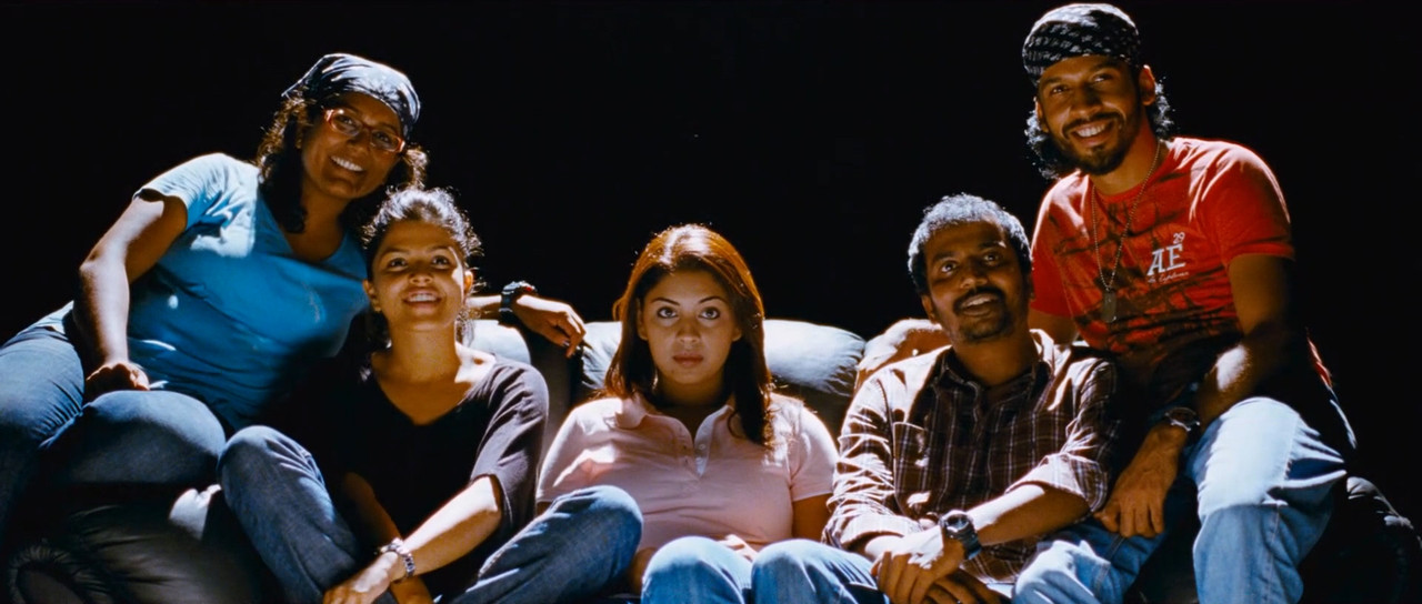 Mayakkam Enna (2011) Tamil - UnTouched True HD 1080p AVC x264 - 6.8GB.00_02_32_13.Still021