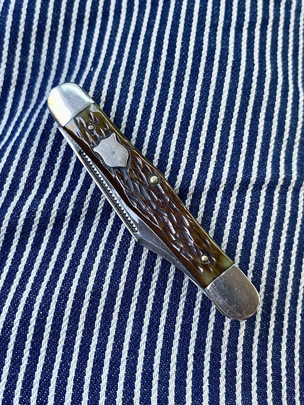 C4BE6865-8810-4F3E-88D1-11803100E62E