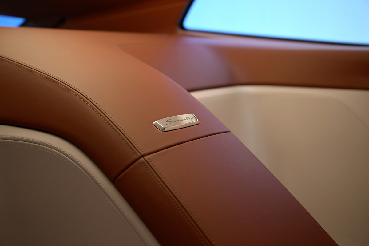 P90599254_highRes_bmw-concept-speedtop