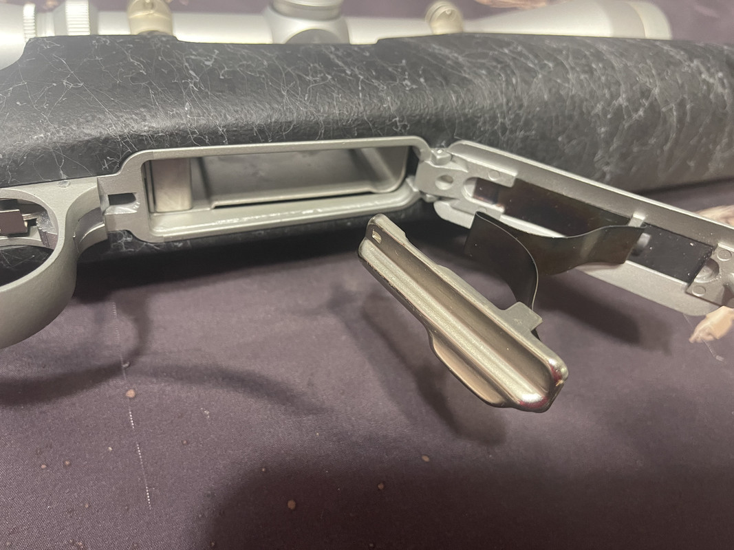 28FAC851-987B-46F8-B6E8-2B33F95BA30B