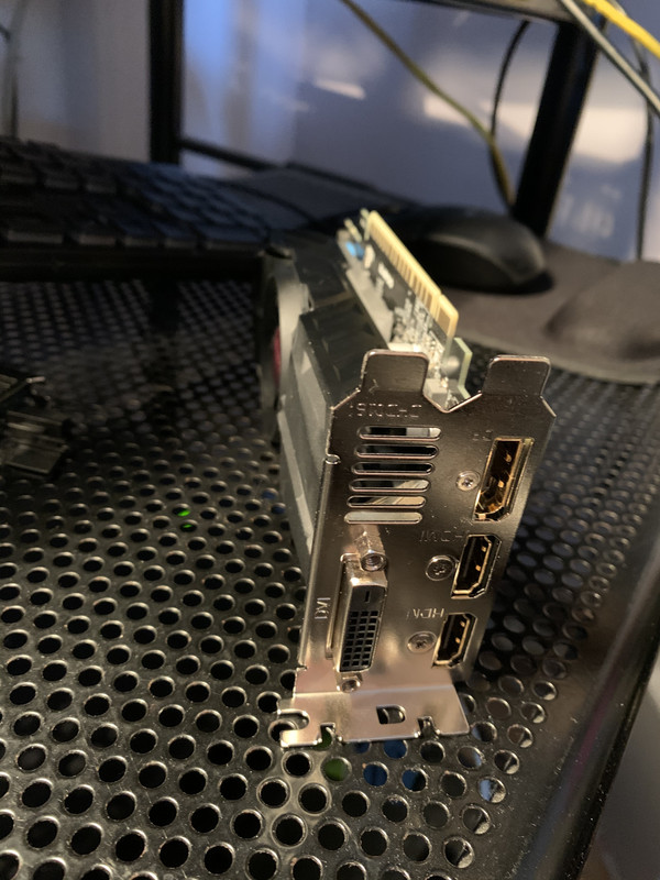 9422B97A-C2BE-404F-82A5-20B9A5A83D1F