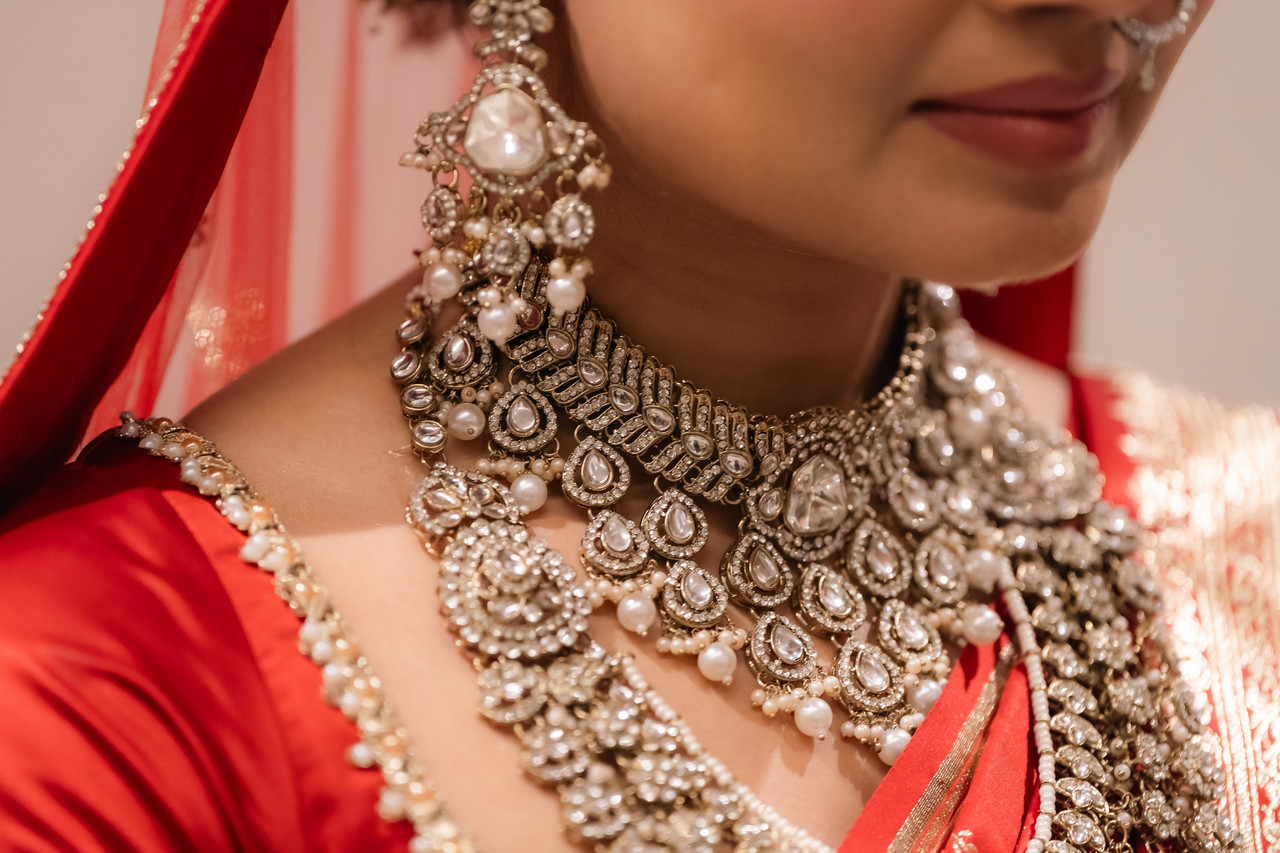 Editorial Elegance