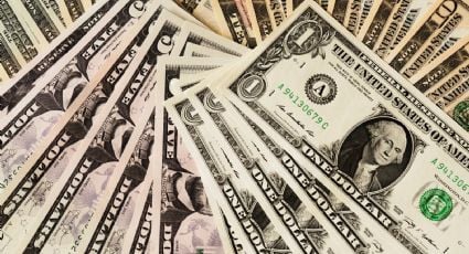 Así cierra la semana el precio del dólar en los bancos de México, al tipo de cambio actualEste viernes 19 de mayo, último día de operaciones bancarias en México, el precio del dólar se exhibe en un promedio de 17.65 pesos MN/MX