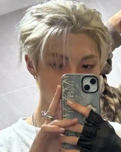 84c48fab9e78760d2e5e5763215274dd_copy_418x523