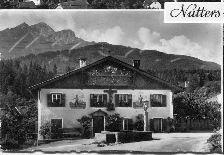 Natters Bichlbrunnen Kirchplatz