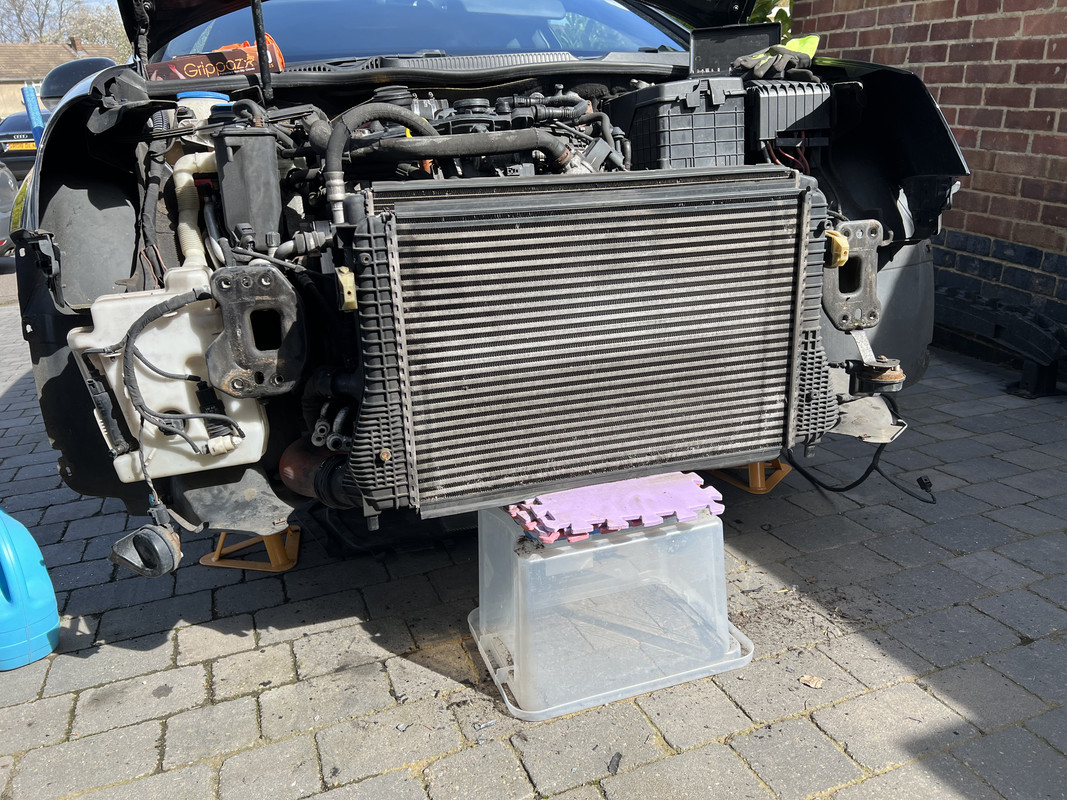 84152EC6-6410-459C-8517-1682D5B2A2A7