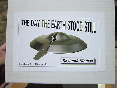 5 Day the Earth Stood Still Saucer Skyhook Models