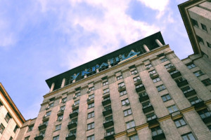 Hotel Ukraina (Polska 2002)