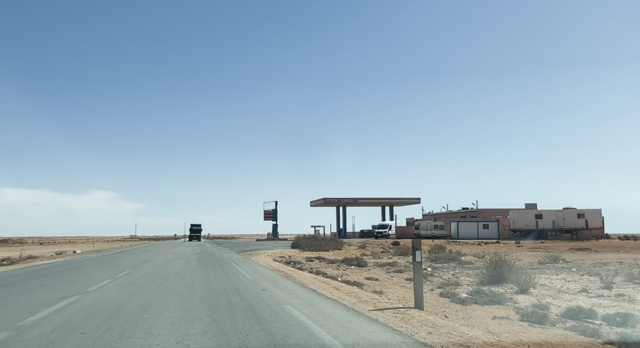 Carreteras, Gendarmería y Estaciones de Servicio - Al Sur del Sur: entre el desierto y el océano (85)