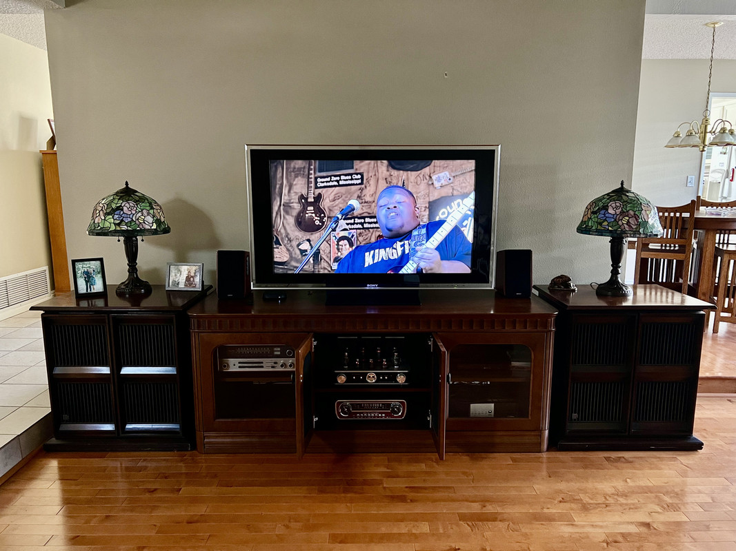 AC9367EF-F713-4BB1-A5AB-194270E0F028