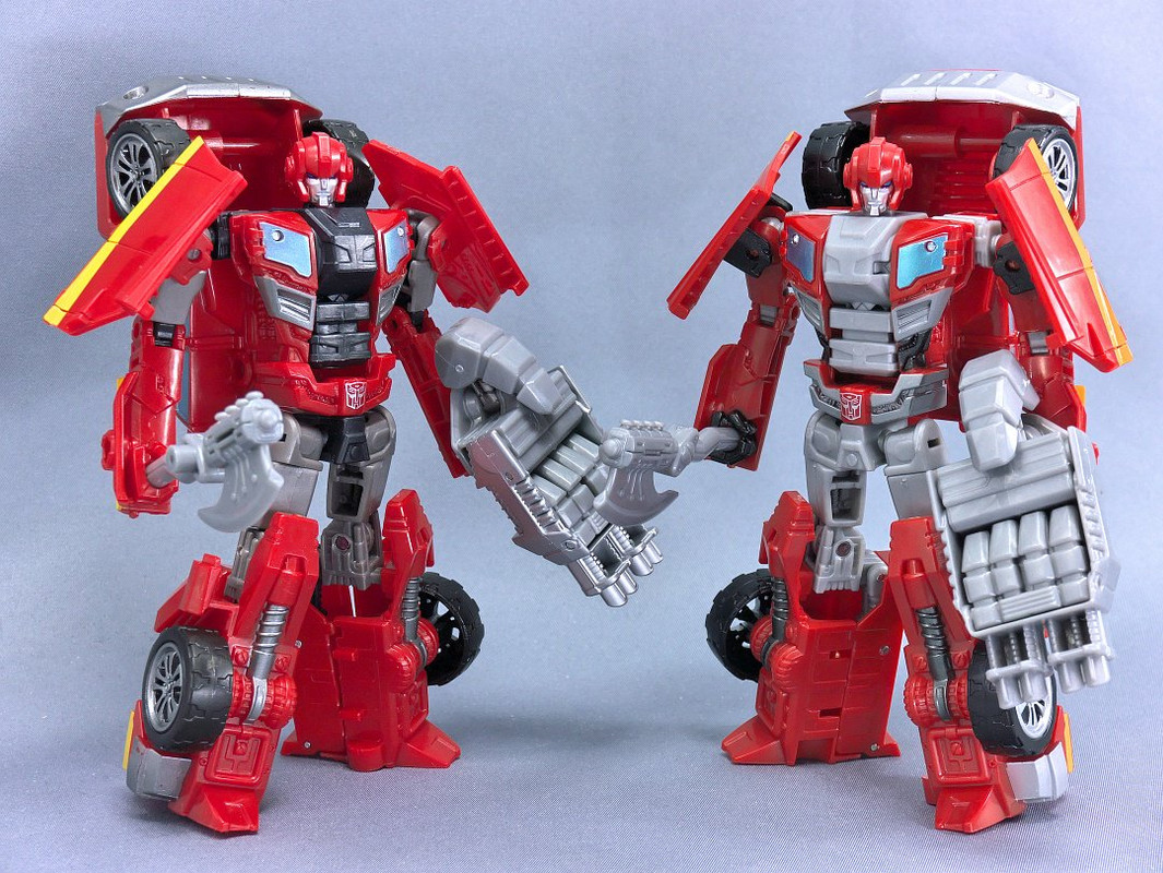 Convoy-Grand-Prime-Ironhide-Comparison
