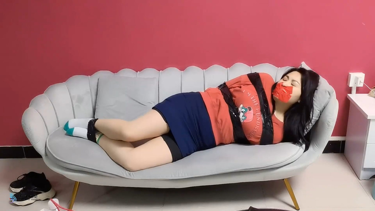 JS原创 雪莹 入室劫案4.mp4_20220530_130540.868