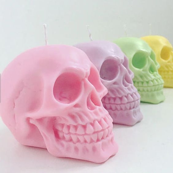 pink-skull-candle-new.jpg