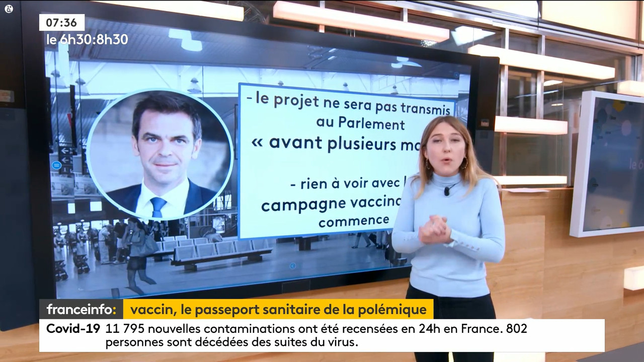 12.23 - 05.29.00 - Le 6h30 9h30. Entre JT, chroniques, invités et rev....ts_snapshot_01.14.05.169