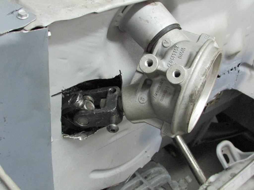 Steering & Gear lever instaltion (4)