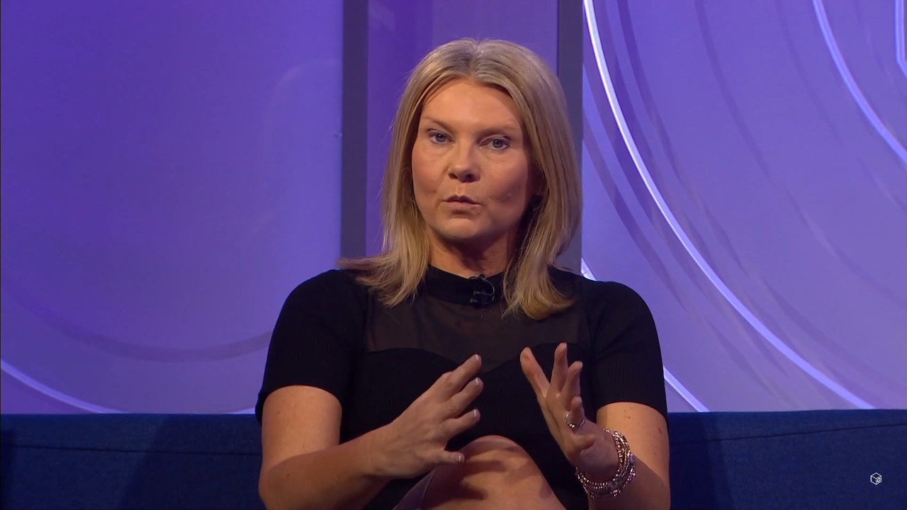 03.06 - 23.10.00 - Sportscene. Jane Lewis presents all the highlights....ts_snapshot_26.29.557