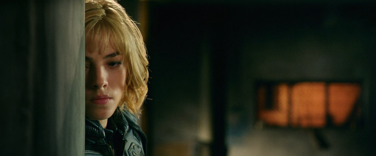 Dredd 2012 (1080p x265 10bit Tigole).mkv_snapsho