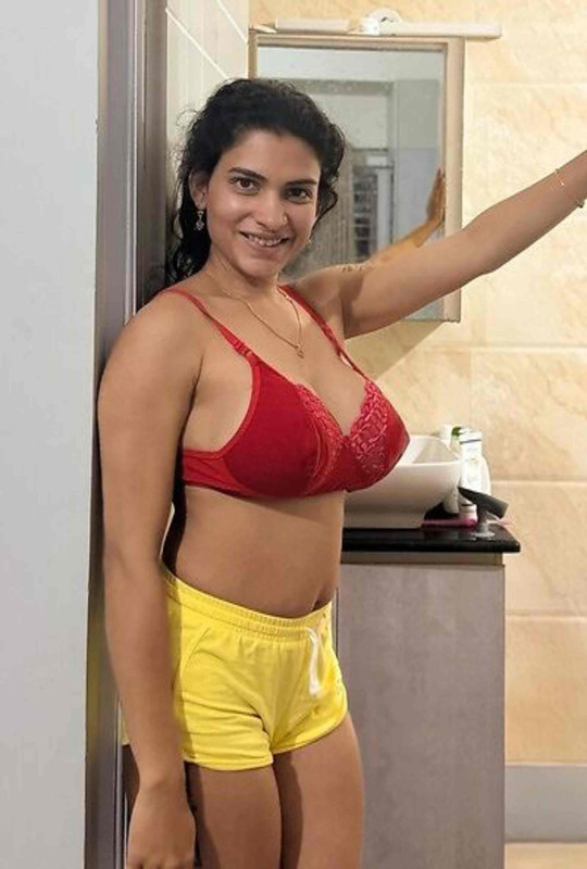 18+ Resmi Nair Live 30 Min Hard Core Fuck App Content – Hindi Hot Short Film – WEB-DL X264 1080p 720p 480p – Download