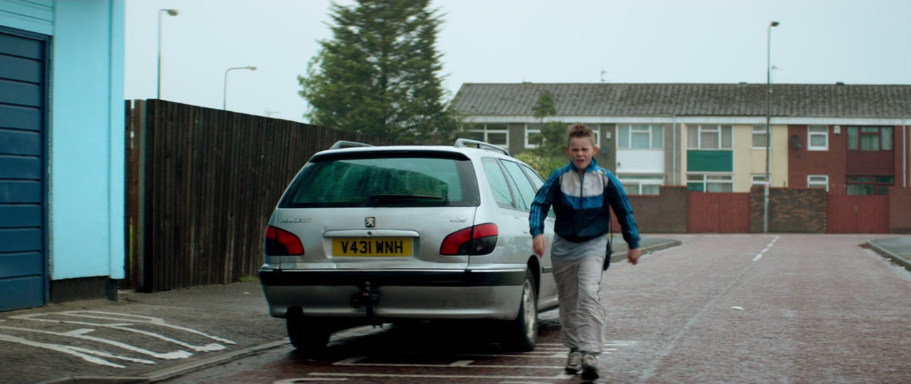 Utopia (2013) - S01E01 - Episode 1 (1080p BluRay x265 Silence)-4