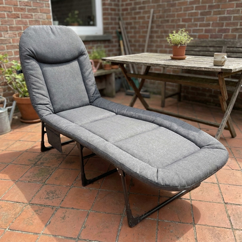 Productfoto grijze ligstoel