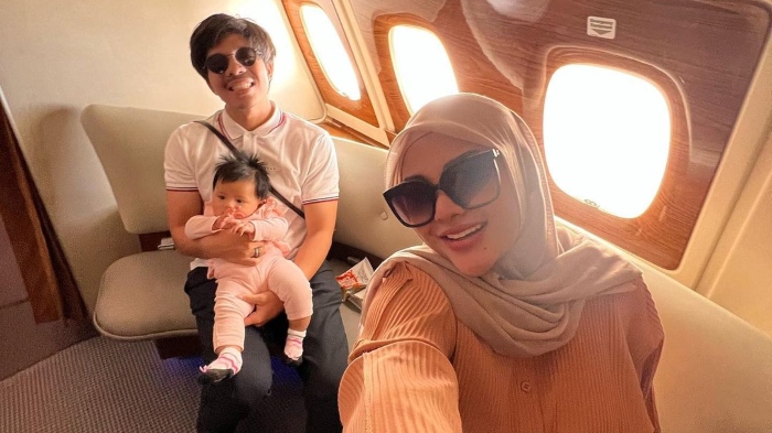 Potret Atta Halilintar dan Aurel Hermansyah saat mengajak Ameena Hanna Nur Atta liburan ke Italia.
