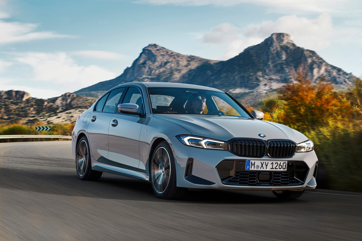 P90462489_highRes_the-new-bmw-3-series