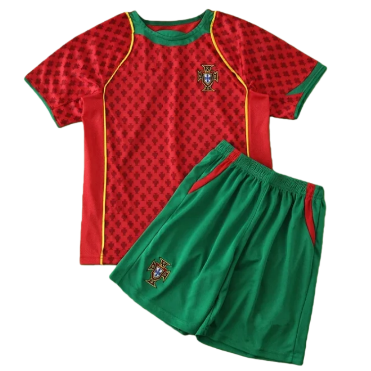 2006 season Portugal home retro Fan version