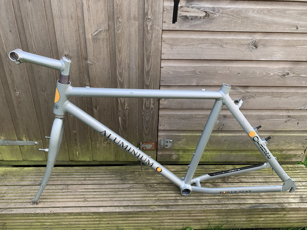 DAEA2B62-0569-4422-84AE-72E4DA14D72E