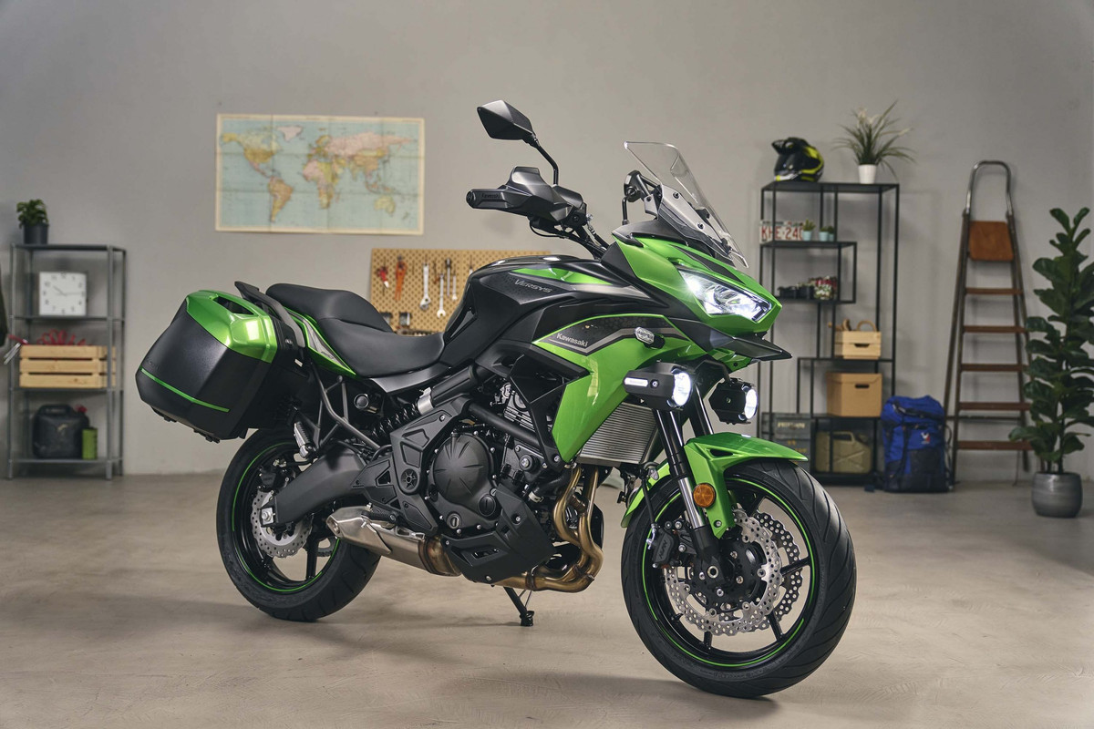 Мотоцикл Kawasaki Versys 650 2022