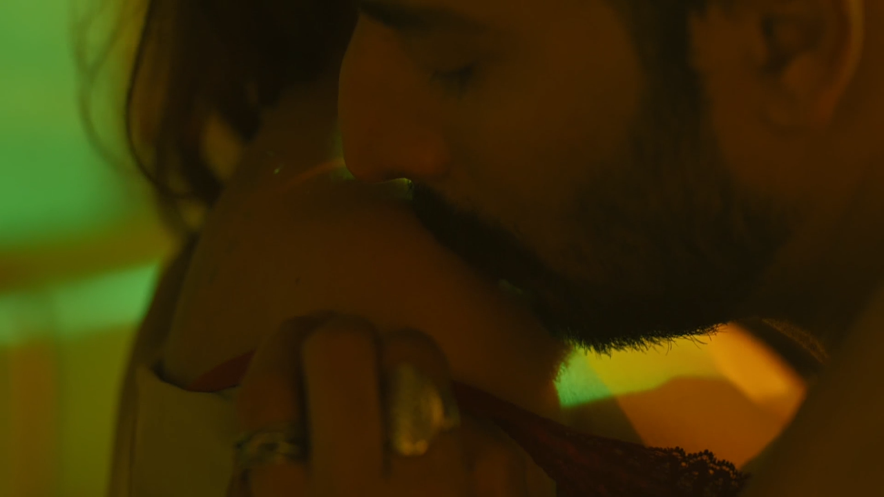 V!S!T & SupPort -__- Vegamovies.to -__- - VLC media player 12-10-2023 10_43_40