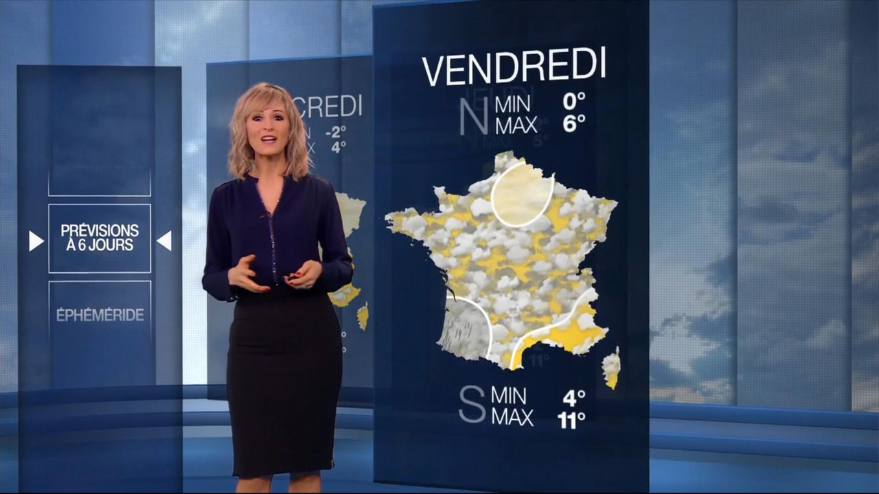 Stéphanie Duval 241218.mp4_snapshot_02.03_[2018.12.24_23.28.07]