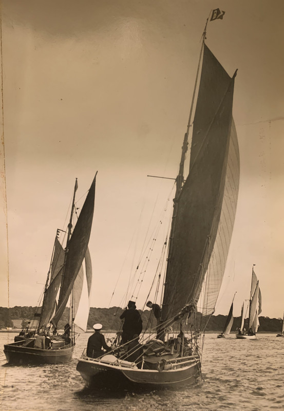 B8D3CF10-D928-4C76-B458-BCC6B3B56014