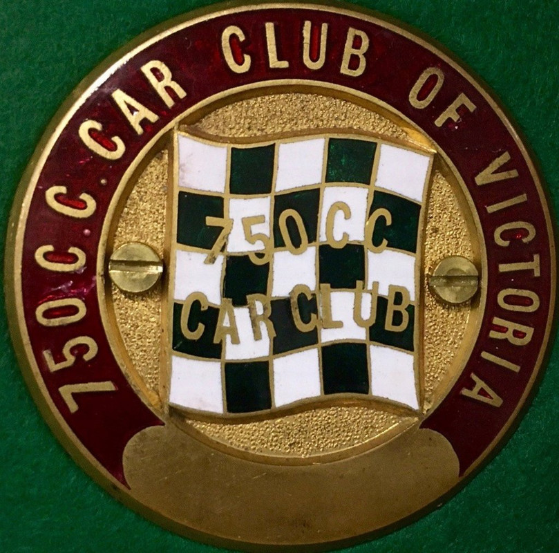 TJ-A7-16-12-21-750-Club-Victoria-badge.j