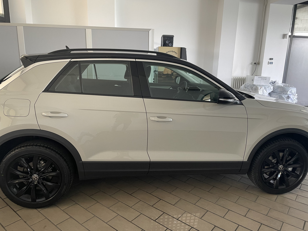 56B134CA-1EA0-451D-8300-B59189423029