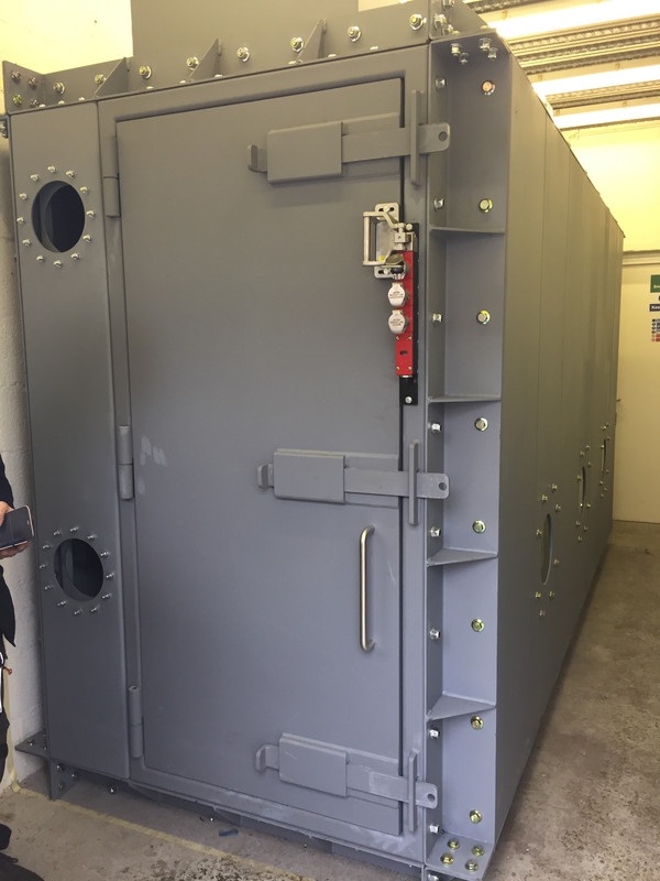 Rocket test motor blast chamber