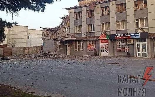 "Некого собирать в пакеты": в Кременной оккупанты и коллаборанты подорвались в мэрии