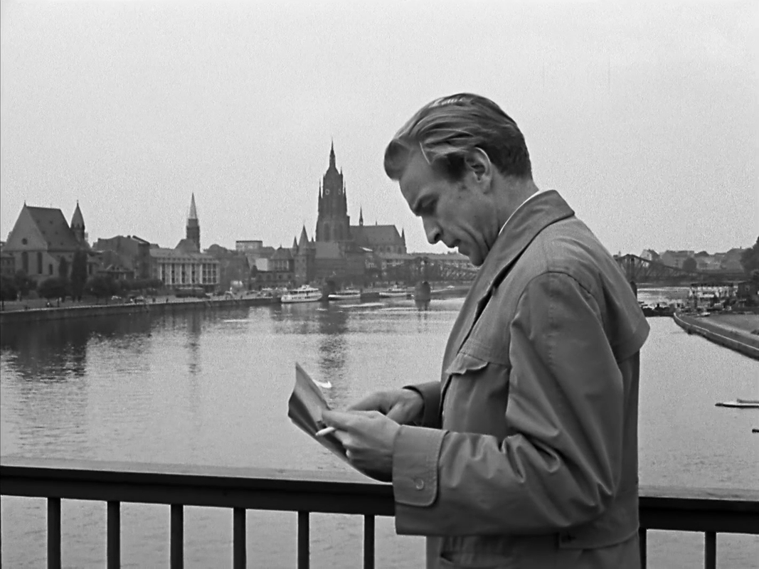 vlcsnap-2021-04-28-23h43m23s400