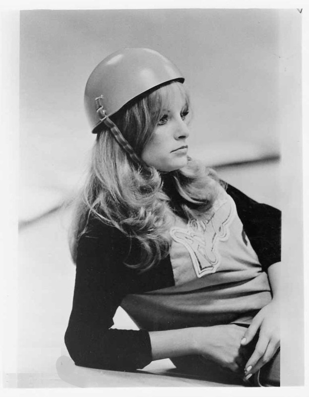 claudia jennings unholy (2)
