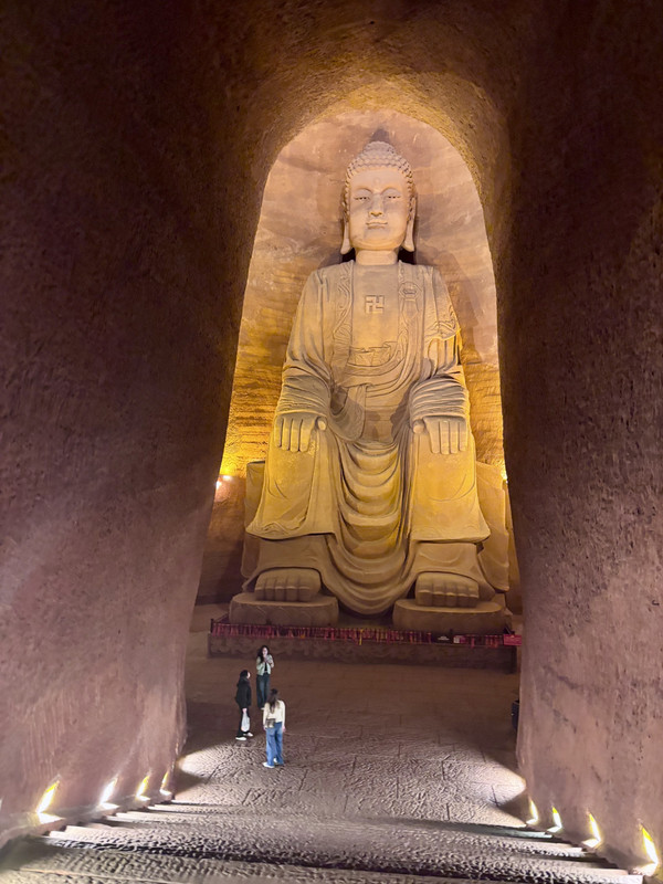 Día 11: Buda de Leshan y Chengdu - Disfrutando de China por libre en 18 días (Marzo 2026) (4)