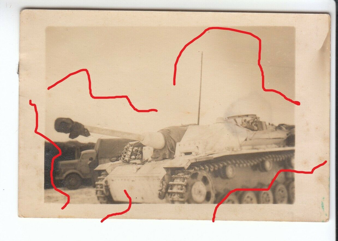 Foto Panzer Tank Sturmgeschütz III Ausf.G Winter Camo Tarnung2