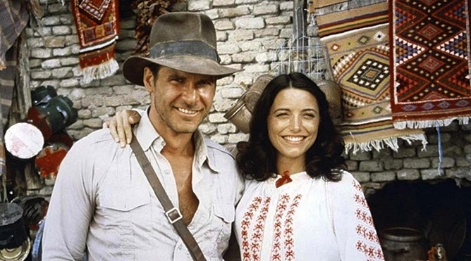 RAIDERS-LOST-ARK-HARRISON-FORD-KAREN-ALLEN-3-A-FOTOR.jpg