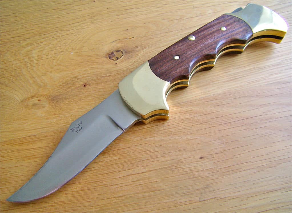 Vintage Rigid R9 Apache folder - 1