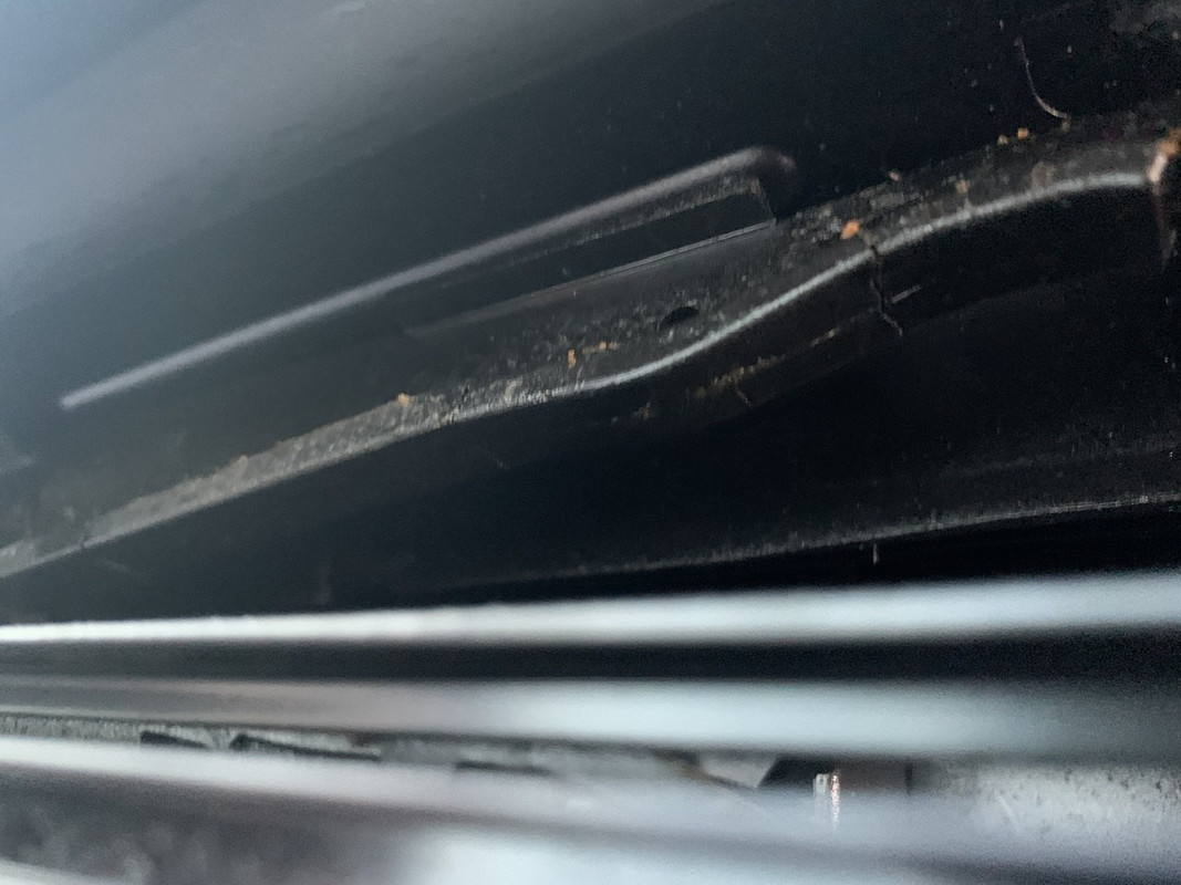 66A652E6-A7A6-4F80-A627-FDCB9A04CAEB