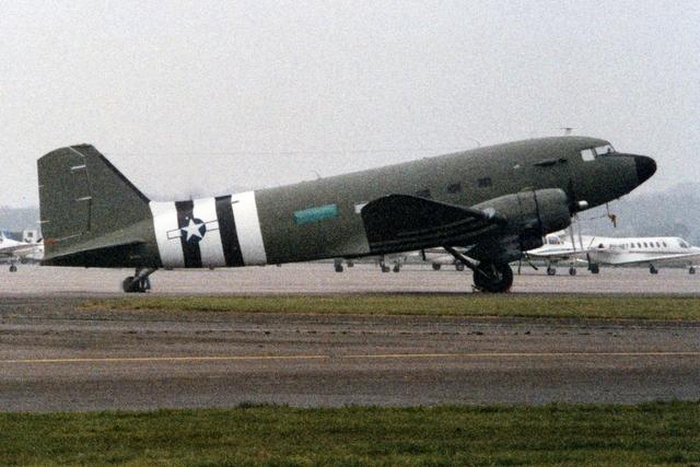 [Image: 1280px-Douglas-C-47-Skytrain-1985.jpg]
