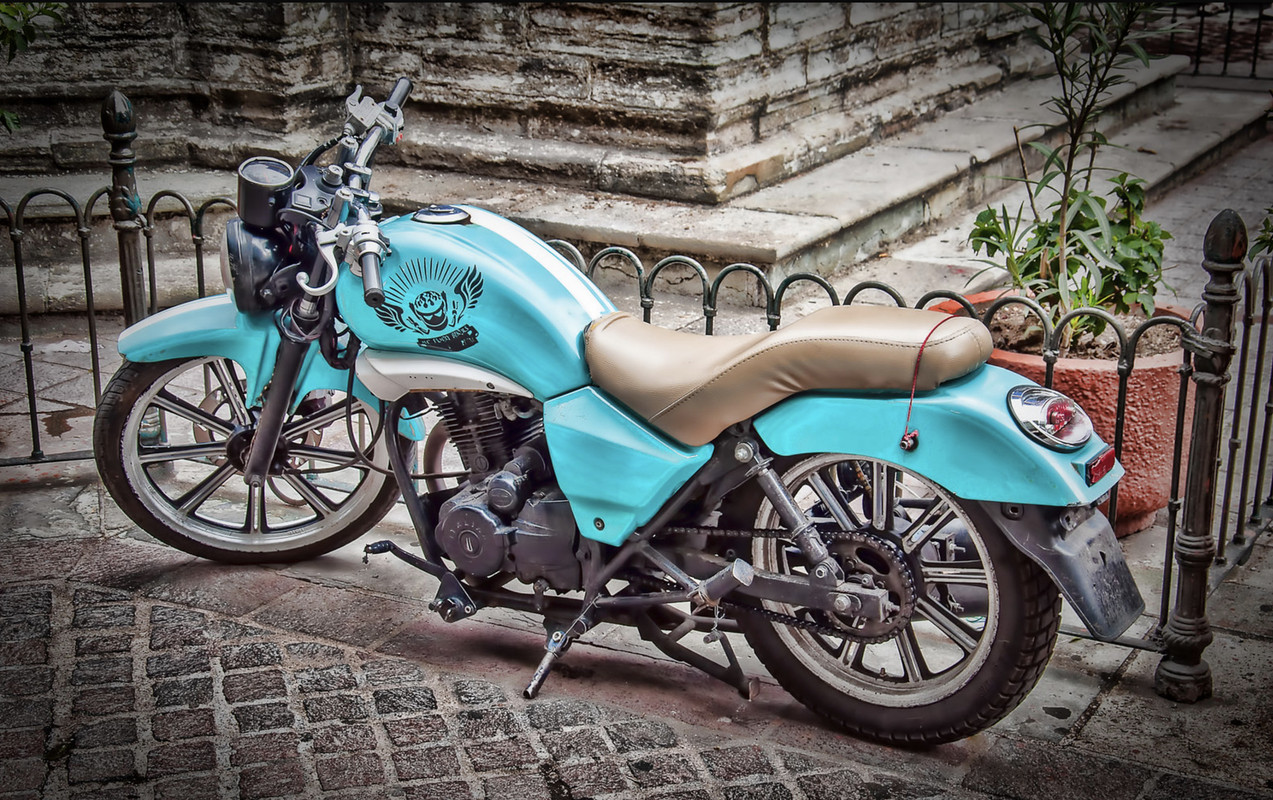 turquoiseandcarmelmotorbike.jpg