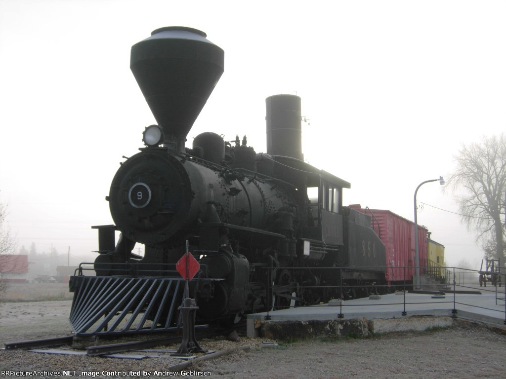 SOO-346-CHILLY-OCTOBER-2010-Custom.jpg