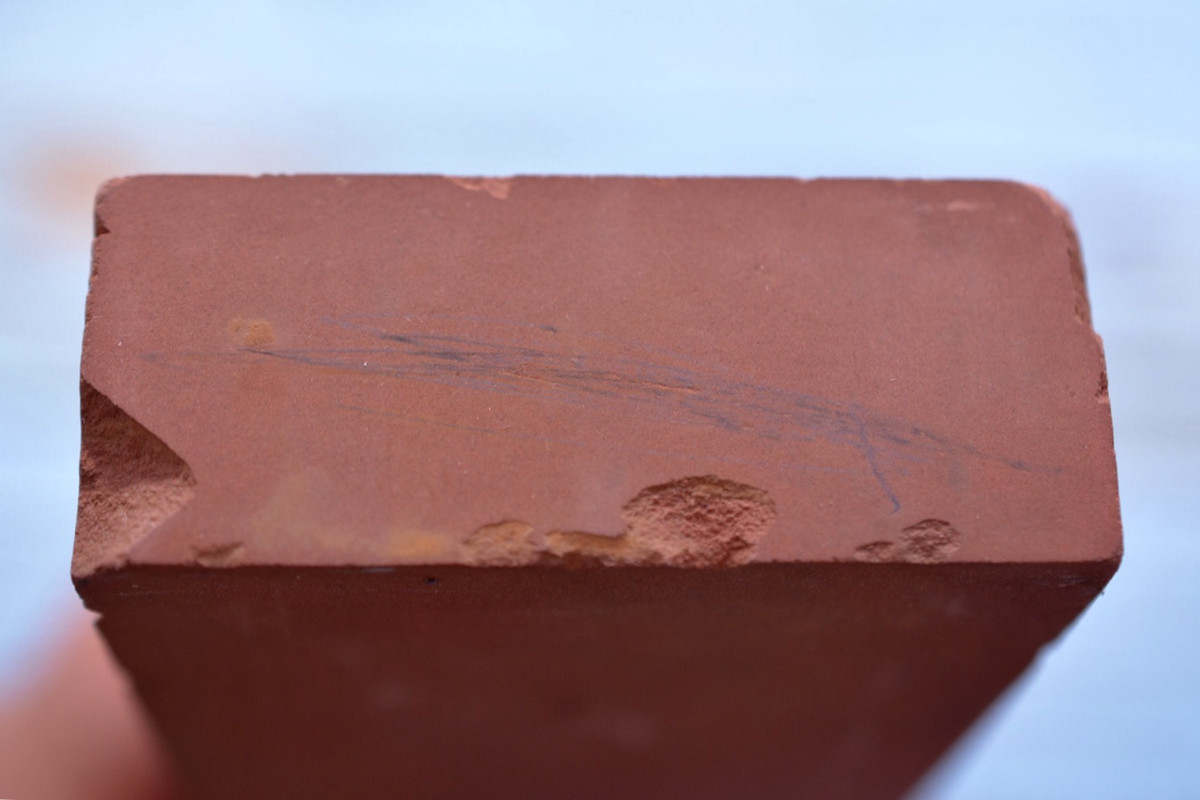 9B59691B-6005-4DB5-A810-B128A4AF89F6