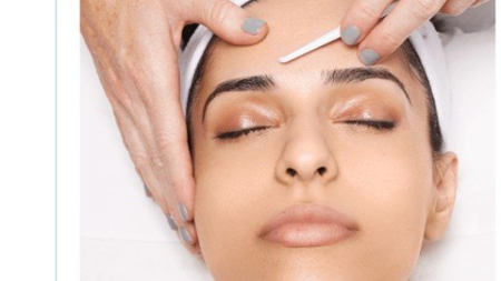 Dermaplaning treatment