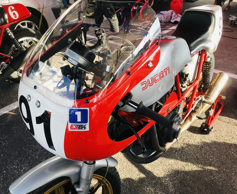 5A7F107C-6B0D-4C4D-B4FF-D7F0C174E128